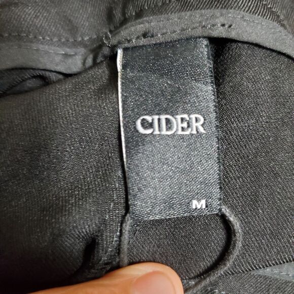 Cider Black Treasure Pants Size Medium NWT - Picture 5 of 9